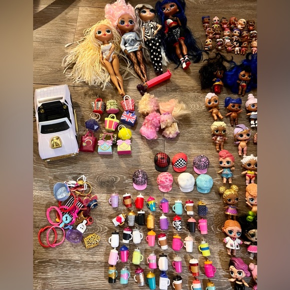 ๐HUGE L.O.L. SURPRISE DOLLS LOT- 200+ items included in bundle!! - Picture 7 of 8